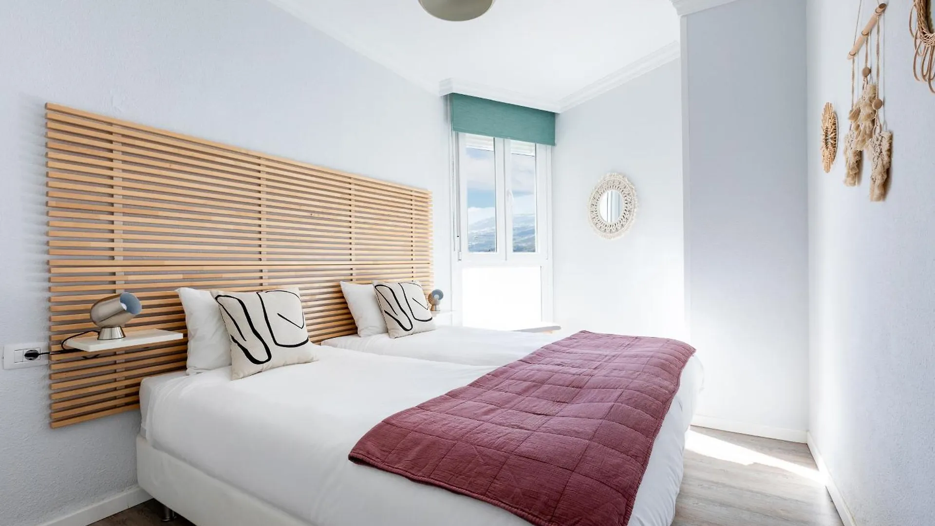 Beachfront With Communal Swimming Pool And Parking Radazul Spain